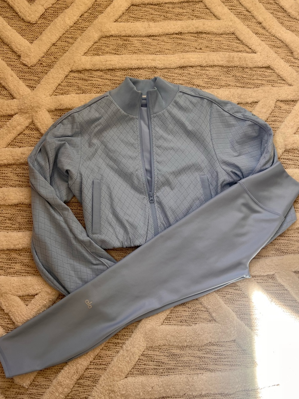 ALO Cropped Doubles Only Full Zip Jacket Seashell Blue Rare Color Small